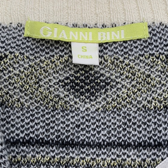 Gianni Bini Tribal Aztec Print Cardigan size small - Picture 3 of 8